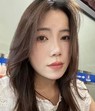 高颜值 女神酒店叫技师享受精油按摩服务，身材太好技师忍不住【2+878MB】
