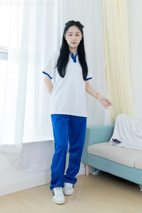 腿控足控 物恋传媒 NO.2241 美兔-板鞋、黑网袜、校服裤里丝[155P+1V／4.【155P1V+4.28G】