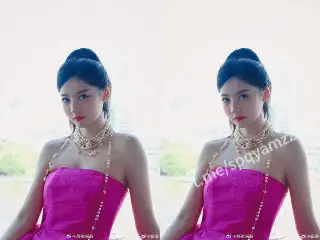 有撸点 明星 脱衣 动图 大家认识几个【22v22p+98mb】
