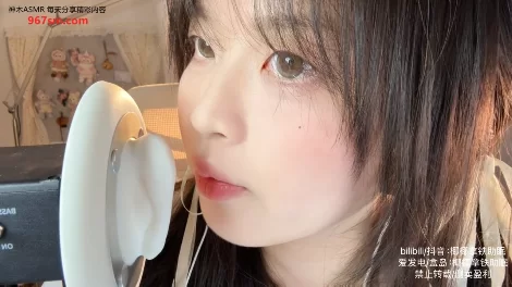 ASMR 椰椰拿铁_双耳同时｜超近距离天鹅&掏耳触发音【1v+256m】