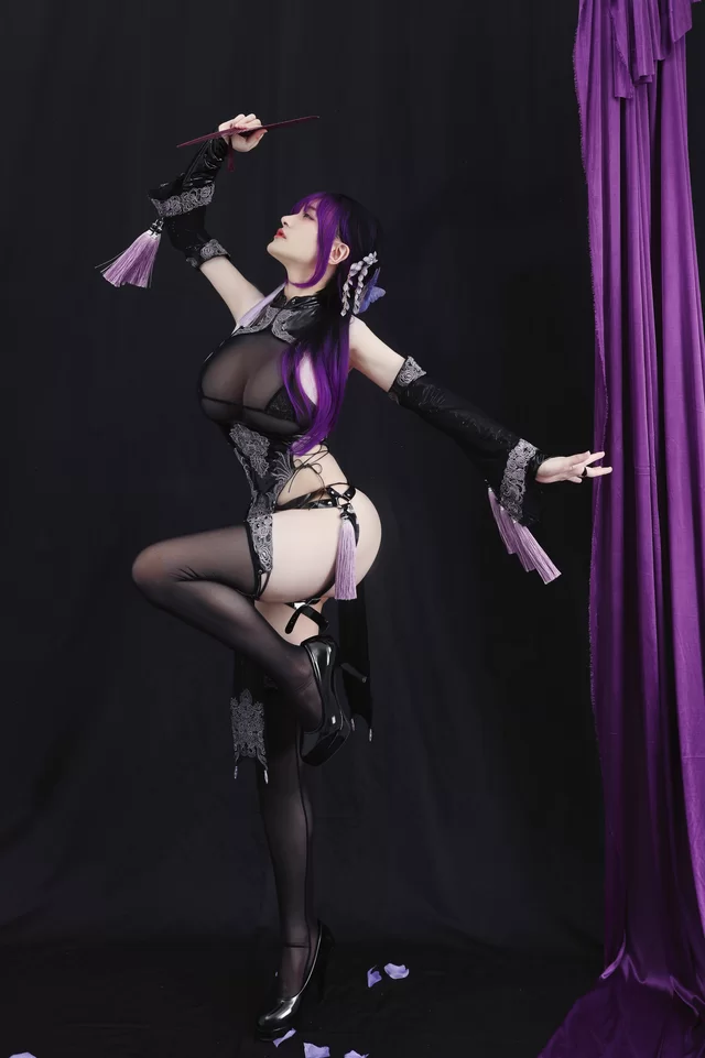 国产coser 幼愛youmeko –  全套22期[7.2G-2025.5]【760P++7.2G】