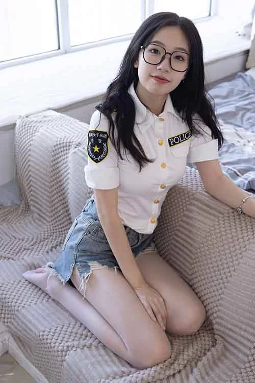 美腿/足控 袜啵啵-小甜豆-透明高跟白丝、倒酸奶剧情【149p1v+1.3g】