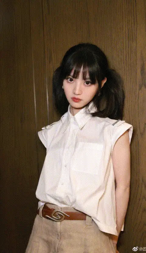 明星换脸 抖音网红脱衣 口交 视频脱衣 31P 百度云【31+306M】