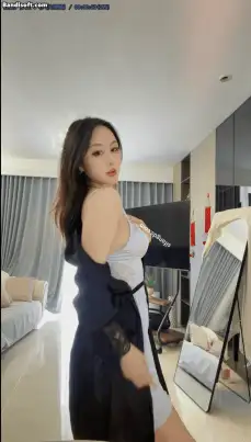 国产主播 [抖音 L.露]巨乳丰满女神 真空凸点 站立透视 透裆 很顶【4V+670M】