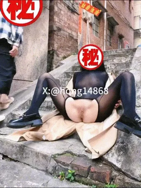 自拍 马路边人前羞耻露出啪啪『hong14868』反差女医生【1+500m】