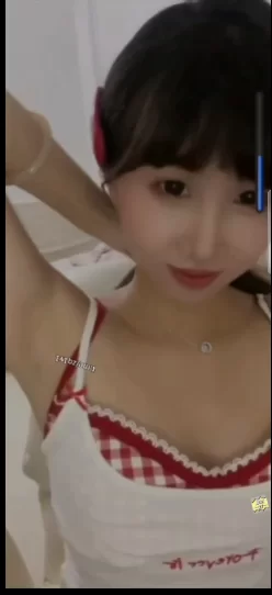 有剧情的 录屏，极品萝莉与超会玩御姐，盯着你帮你射出来，倒计时【2V+1.2G】