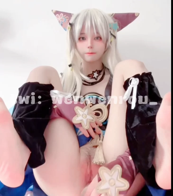 福利姬 [小雯宝]双马尾JK少女白虎萝莉自慰白丝【6v+1.04G】