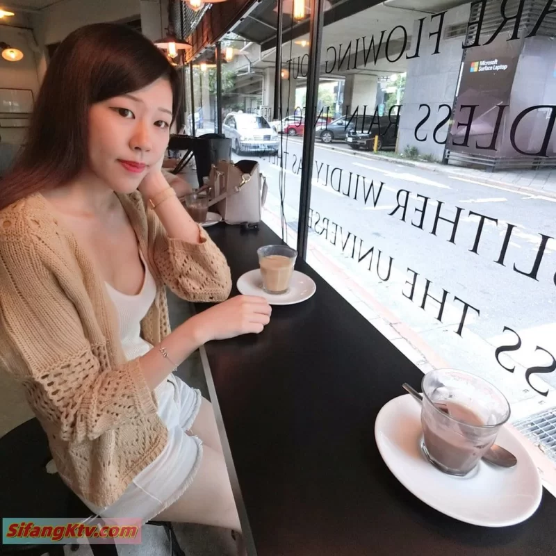 国产 香港反差母狗张玉琦 和炮友酒店开房流出，十分淫荡的骚【1v+157m】