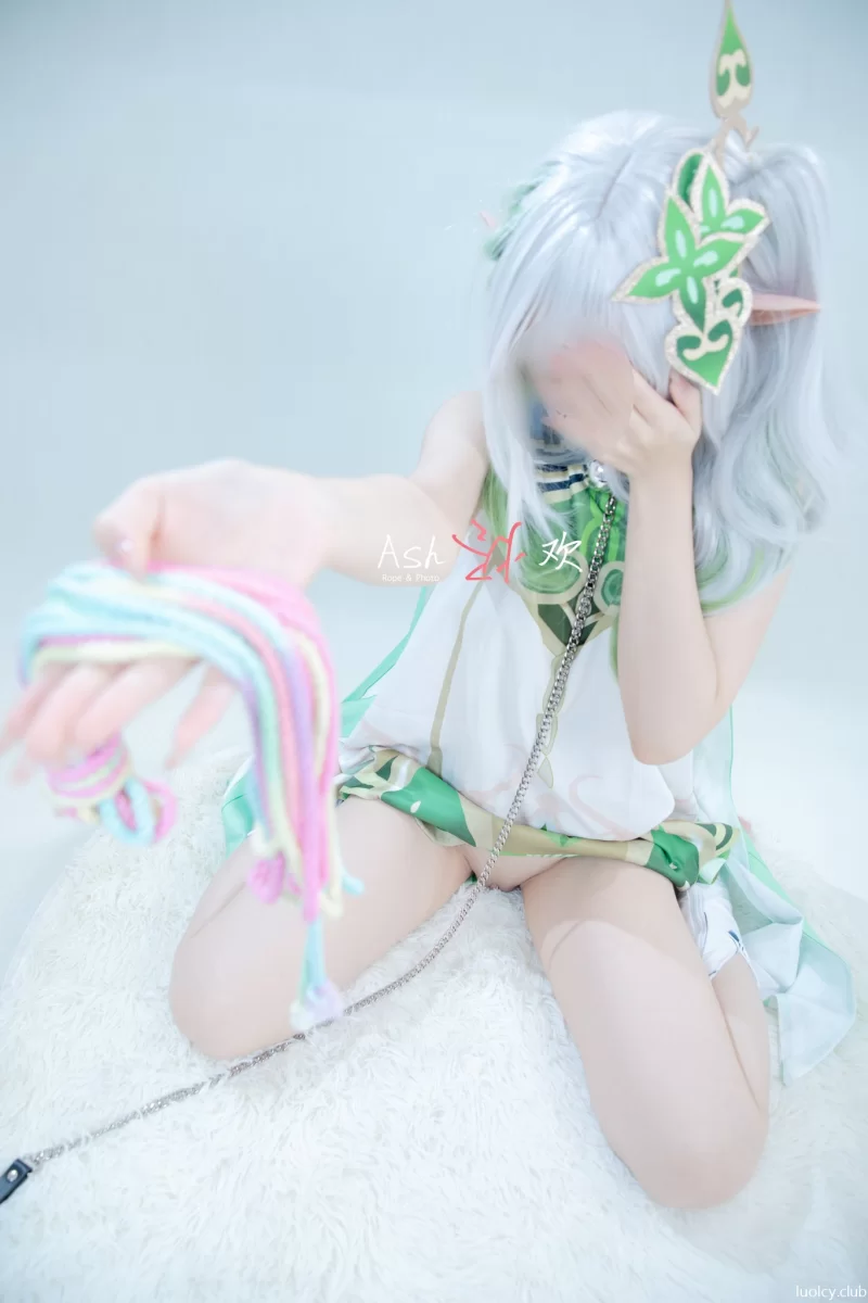 Cosplay [Ash烬欢]美少女的cosplay捆绑唯美写拍集！【6v+1.63g】