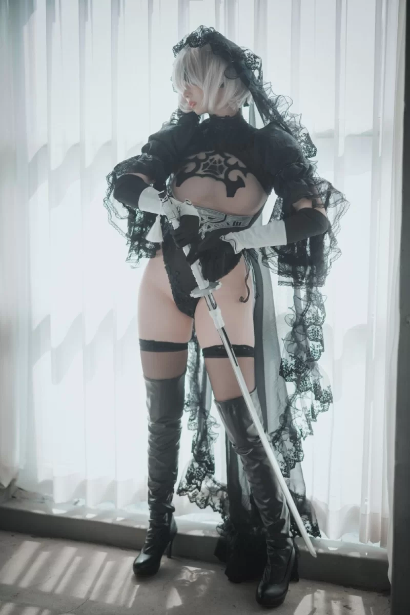 日韩coser DJAWA PhotoBambi (밤비) La Rose NoirE 2B [95P 1.32GB]【95P+1.32G】