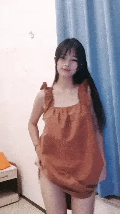 高颜值 美乳小姐姐！活力十足全裸抖奶！黑白網襪，沙發上自慰【1+4322MB】