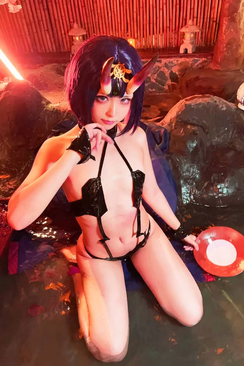 国产coser Quan冉有点饿 － FGO酒吞童子一破 [62P-648MB]【62P+648M】