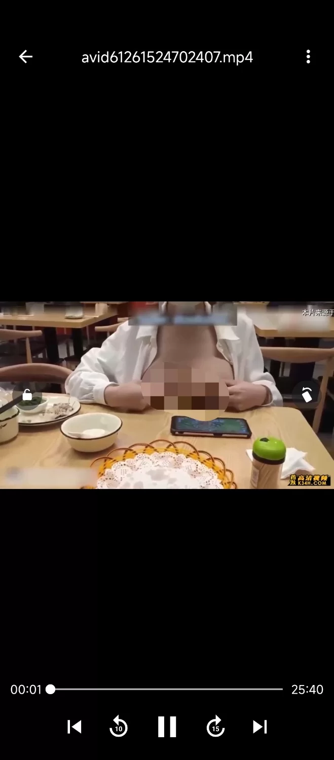 自拍 JK高中学生妹，饭店露出勾引我，欲火焚身一顿爆操，口爆里射【1v+150mb】