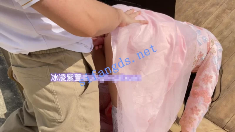 福利姬 [重磅核弹]极品媚黑萝莉人妻[冰凌紫萱]付费福利(2)【99v+29.8g】