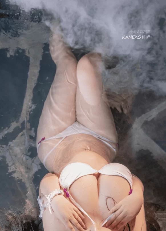 国产coser KANEKO_咔喵 – NO.23 樫野泳装[51P-361MB][百度云]【51P+361MB】