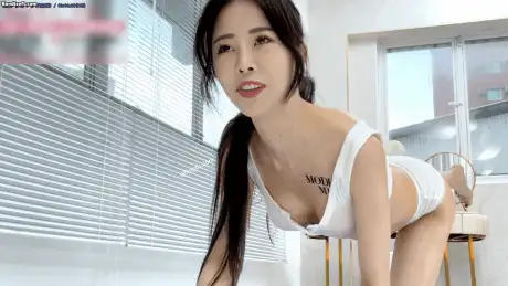 国产 [ ModelMe/模密 Alina]大尺度瑜伽 性感内裤 香汗淋漓 很带劲【12v+4.99g】
