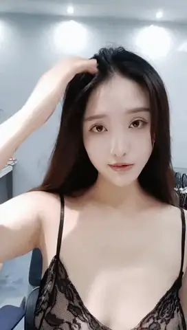 美女御姐 颜值顶级！楚楚动人 诗诗 丰满软妹！ 道具自慰视频福利【3v+2g】