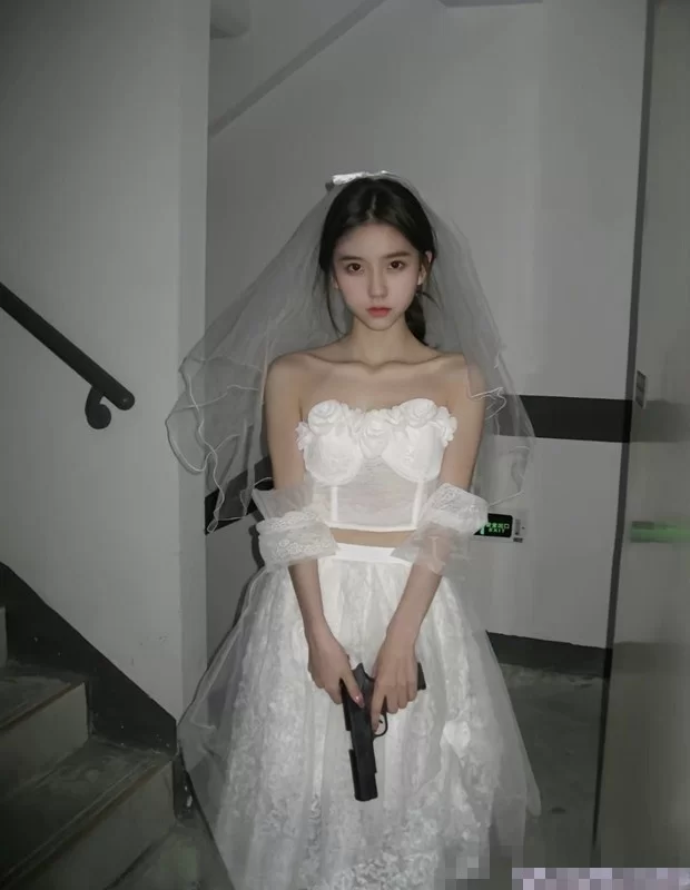 自拍 结婚当天还有出来偷情.你有这样的老婆怕绿吗？【14v+5p+736M】