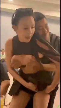 美女御姐 很不正规的极品KTV公主集合！尺度非常惊人【3v+1.68g】