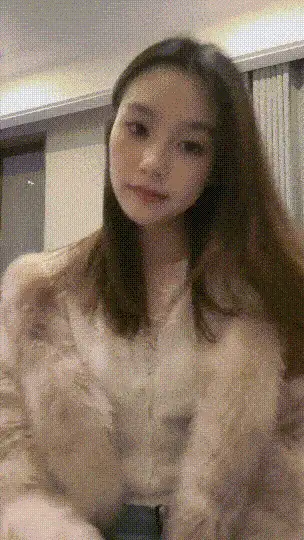 高颜值 重磅！兄弟们！今年最美女神来了~[小雨儿]扣穴自慰！【1+2043MB】