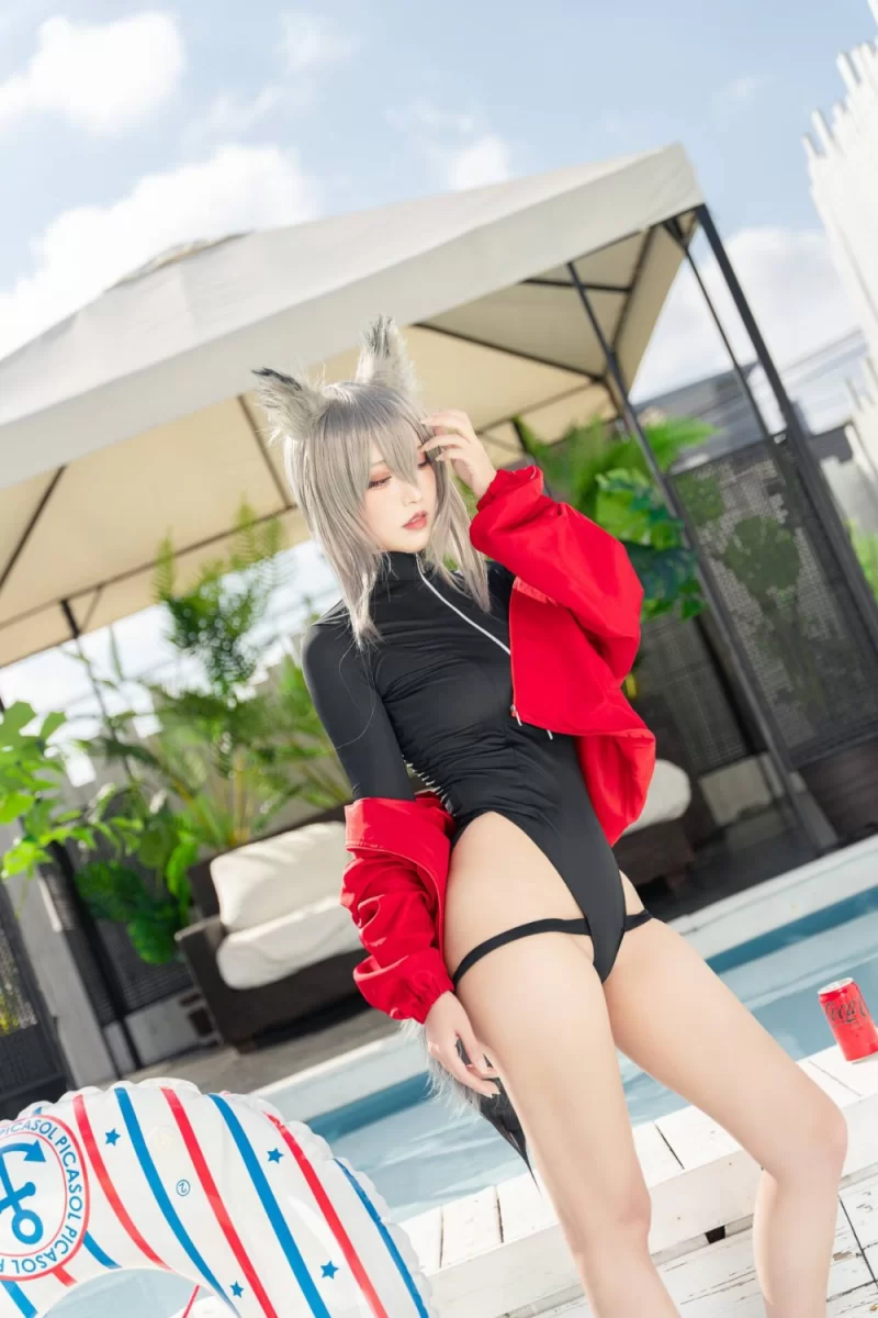 国产coser 切切celia －明日方舟 红 [28P1V-459MB］【28P1V+459M】