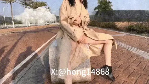 自拍 马路边人前羞耻露出啪啪『hong14868』反差女医生【1+500m】
