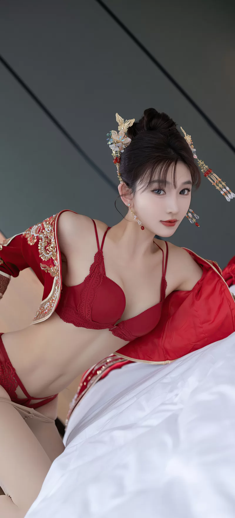 国产模特 性感新娘【25+207.82MB】
