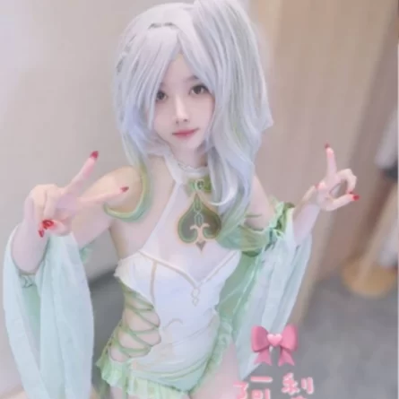 福利姬 高颜值福利姬清梨美女，顶级白虎一线天萝莉 私怕自慰潮喷视频福利合集【1+1.5G】