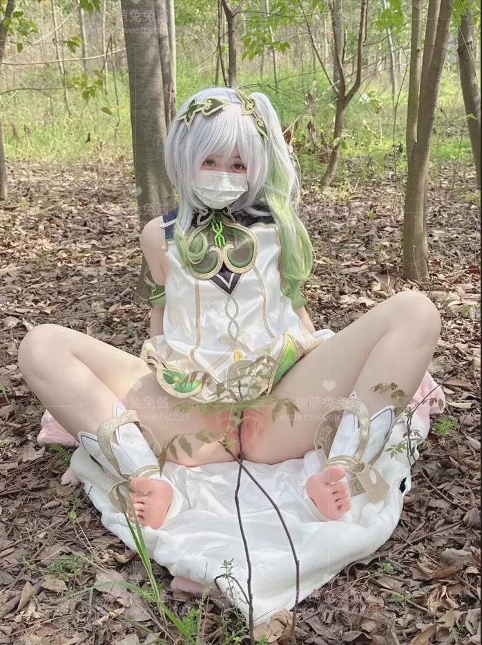 国产coser 软萌免免酱&小草神纳西妲)<捆绑小白虎户外露出 自慰秘【1+30M】