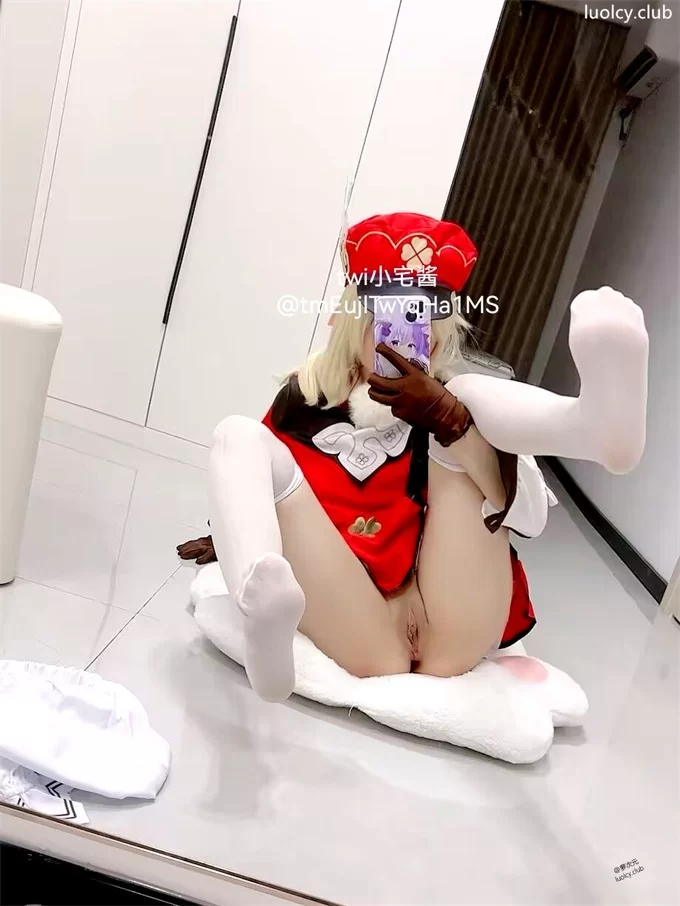 福利姬 小宅酱 –  巨乳萝莉 顶级福利姬私拍福利【290P31V+1.72G】
