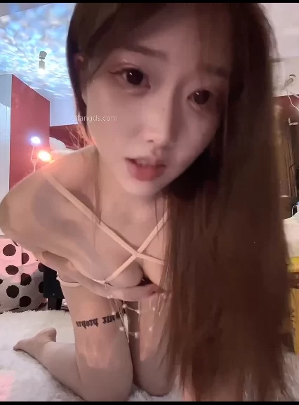 美女御姐 苏韵雯个高颜美女大尺度合集【48v+325m】