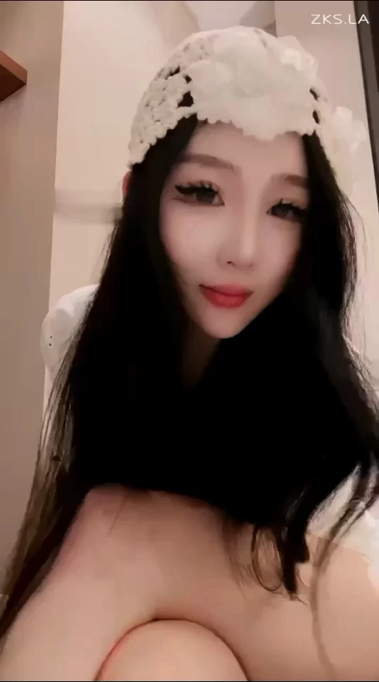 美腿/足控 知妤 - 红绿灯学妹戏耍sb学长视频被我录下来了【1V+1.66GB】
