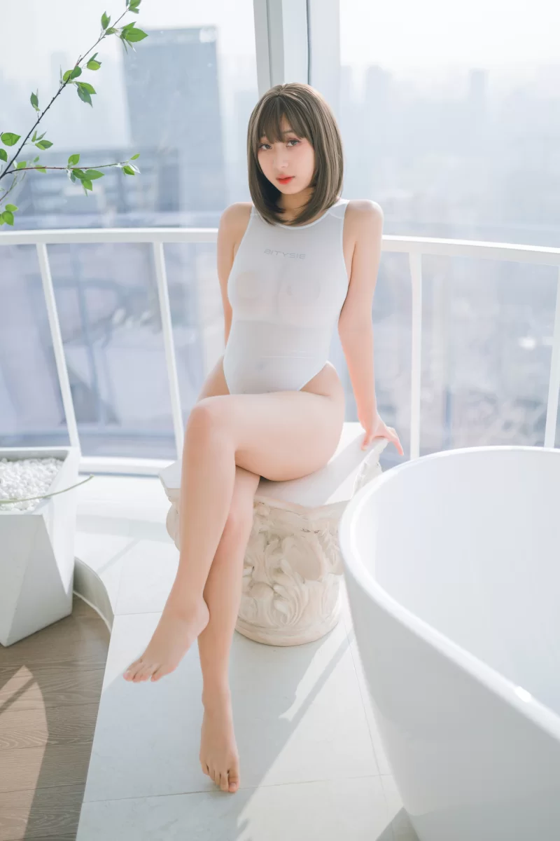 国产coser 浅安安 - NO.017 透明泳装【49P+477MB】