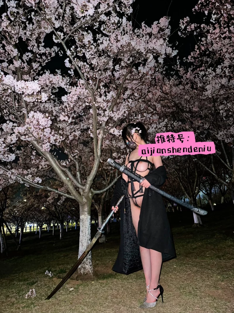 合集 特推健身母狗反差婊 肥臀巨乳新娘野外露出调教颜射双飞！【900P25V+650M】