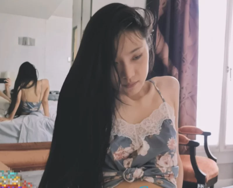 福利姬 知名华人留学生网黄「Spicy Gum」「刘玥」有一个性欲旺盛的亚裔女友【1+900M】