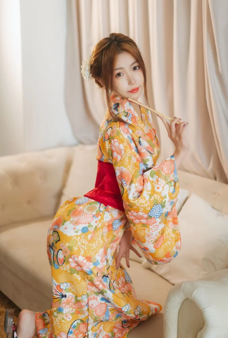 国产coser 一北亦北 和服泳装 [26P1V-382MB]【26P1V+382M】