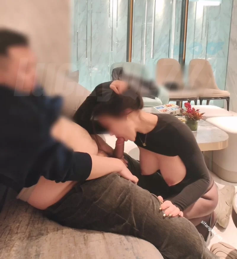 熟女少妇 NTR绿帽夫妻『LuckyQL777 』深圳朋友未知是我妻子下集2 狗链【1v+2.51g】