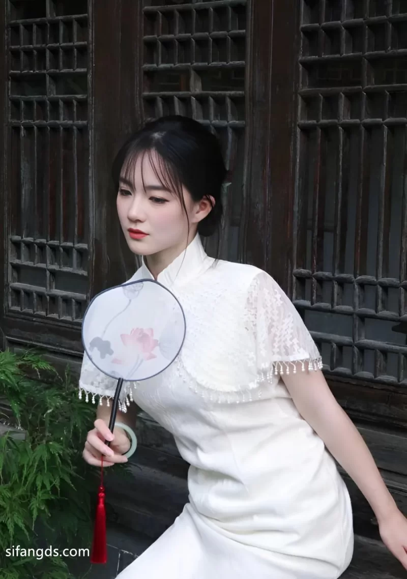 自拍 [极品泄密]成都孙惠等13位美女图影泄密【57v95p+677M】