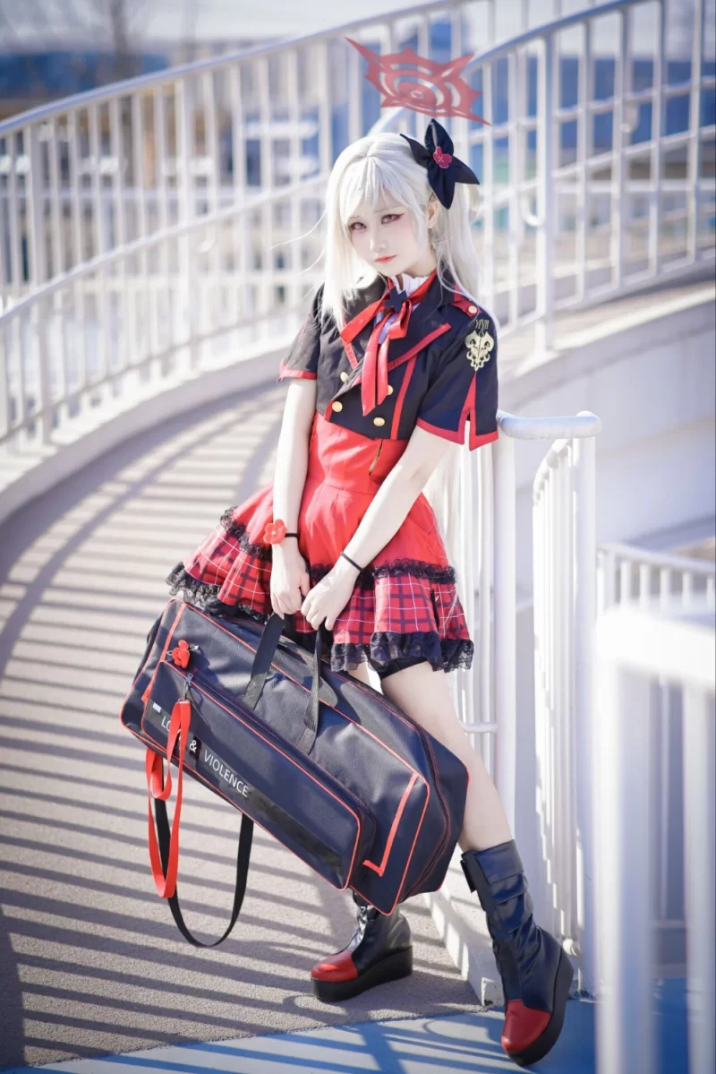 国产coser lunananya 浅黄睦月 [25P 145.81 MB]【25P+145M】