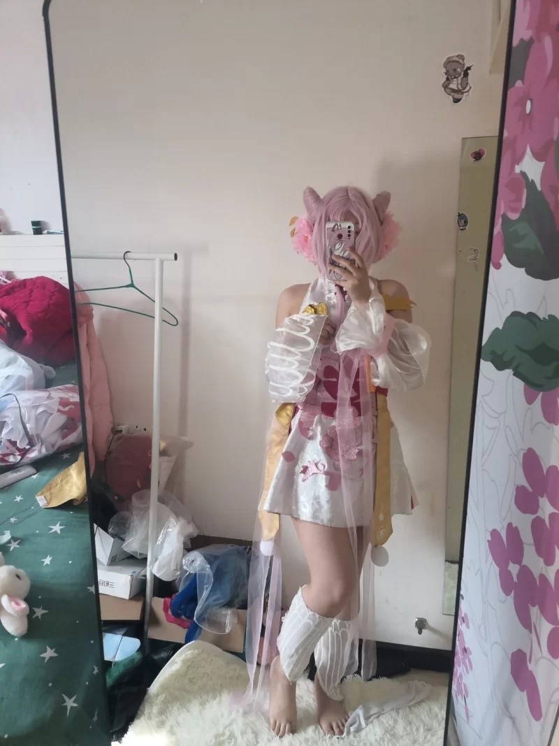Cosplay 沐沐酱 嫦娥拒霜思cos【npnv+1g】