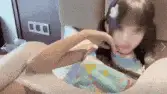 福利姬 极品萝莉白虎UU酱被啤酒大肚叔叔狠狠注入【1+580m】
