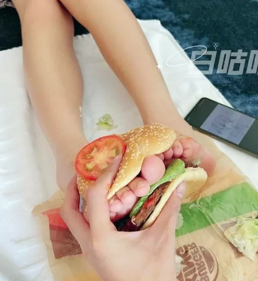 福利姬 ❤️推特情侣大集合❤️全网整理超大自整理合集87位极品萝莉 超绝收藏合集【1+28g】