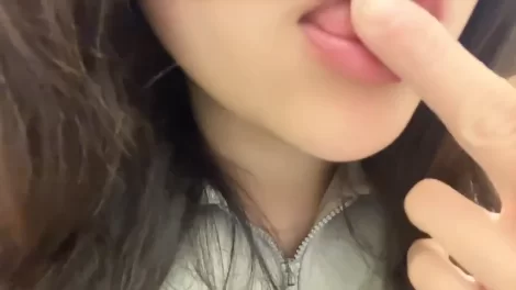 ASMR 软趣味zzz 舔手指2【1v+132m】