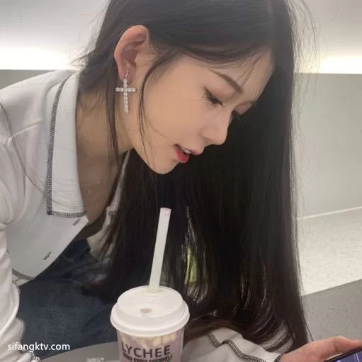 合集 极度反差 高颜值极品身材泄密反差小，人前女神人后金主【1+5.6g】