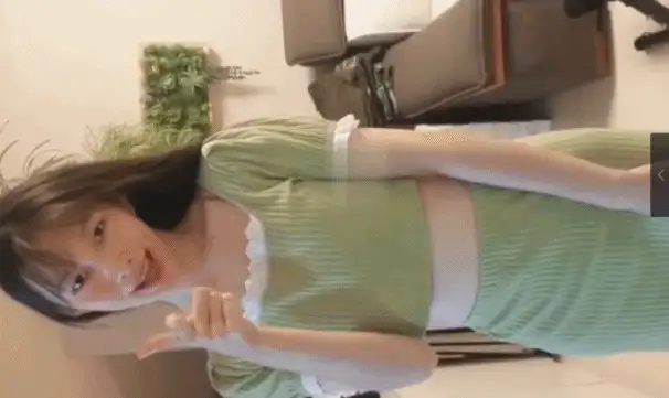 女大学生 吉林教育职专[汪X颖]极度反差骚逼被流出-神似(霍思燕)【40P+2V+410M】
