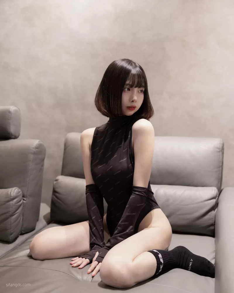 美女御姐 台湾新晋网红[ZAZZA]fansone付费订阅福利【225P14V+369MB】