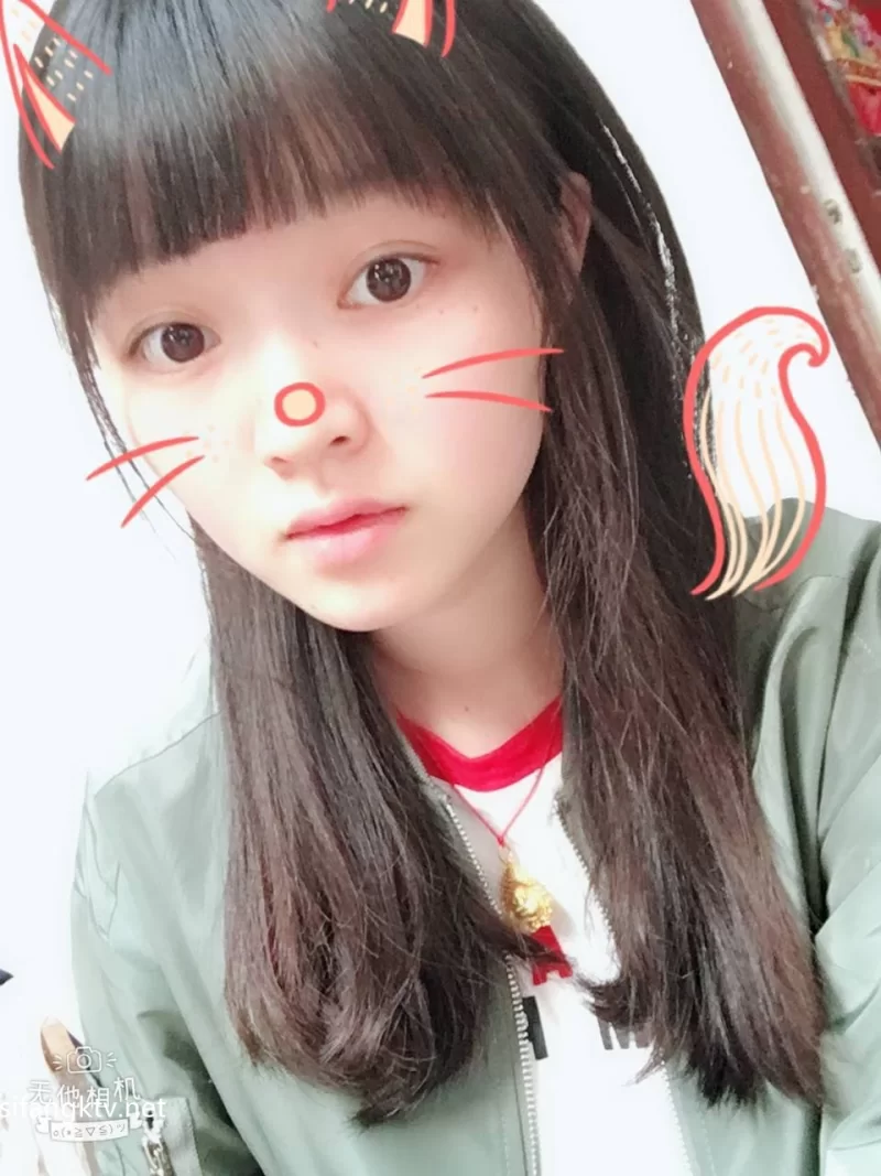 自拍 学姐张美花身穿性感诱惑的情趣内衣边吃屌边被打脸【1+430M】