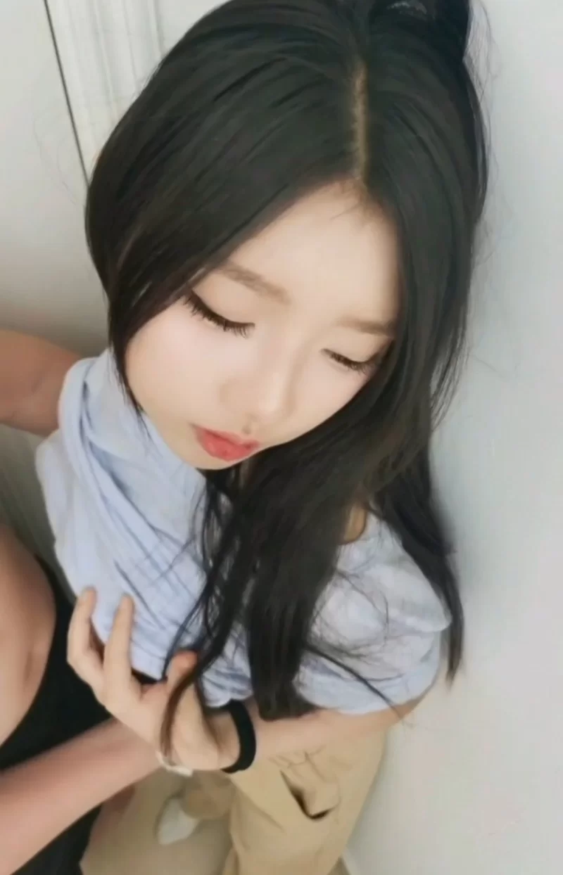 乱伦 91 [弟大物勃]妻女共侍一夫亵渎女儿颜值爆棚很配合老爹下【55v+4G】