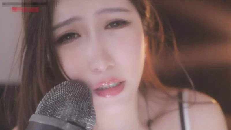 ASMR 斗鱼ASMR超美主播[小一熟了]超超超快（6.12最新）+福利视频3V【4V+186M】