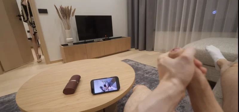 高颜值 肤白貌美高颜值美女Shinaryenm，大屌只穿云霄洋妹就是不一样【1+800m】